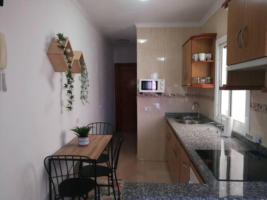 Acogedor Atico Con Terraza En San Cristobal De La Laguna מראה חיצוני תמונה